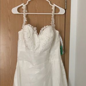 Wedding gown